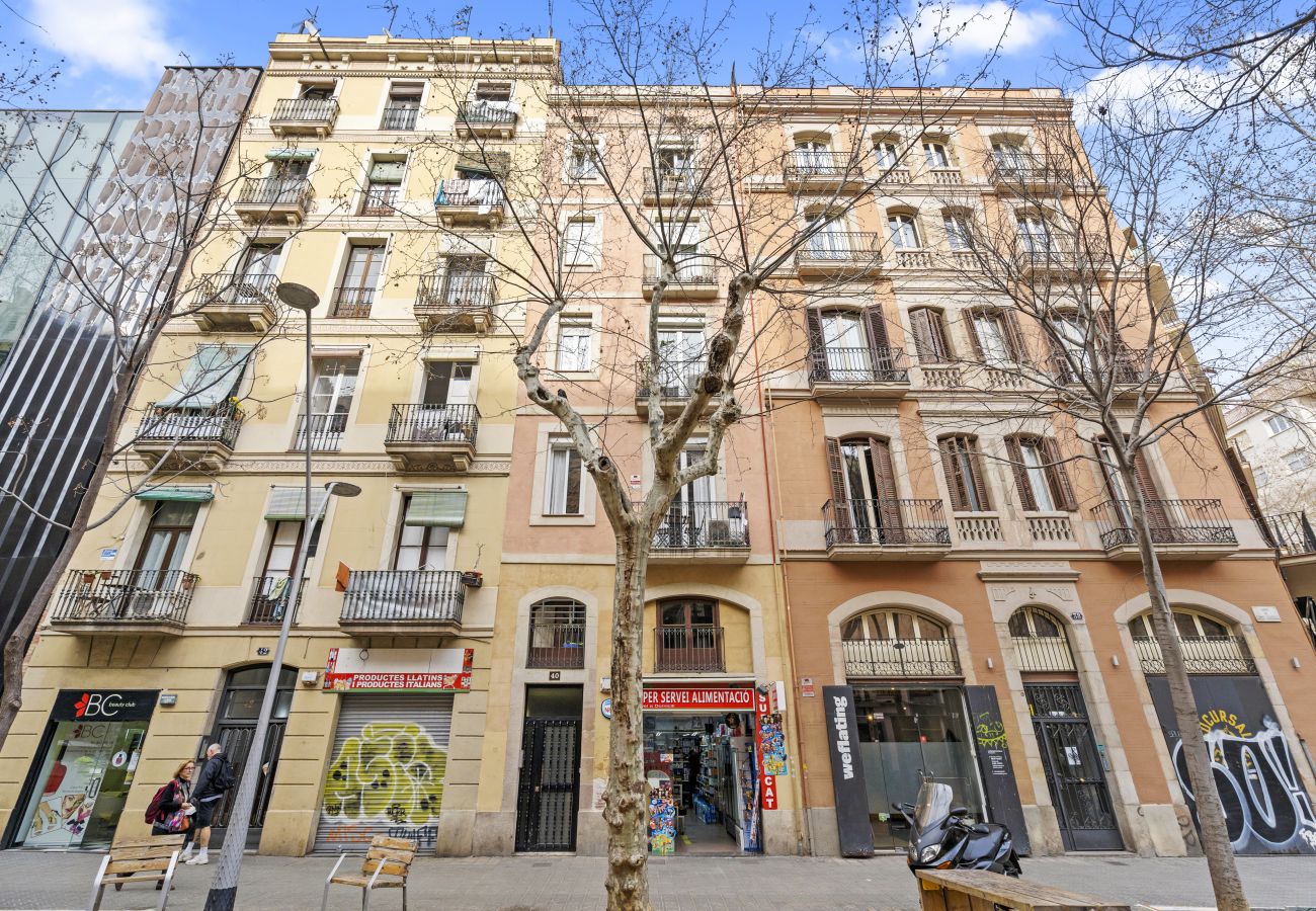 Apartamento en Barcelona - Flateli Borrell Apartamento en Barcelona - Flateli Borrell