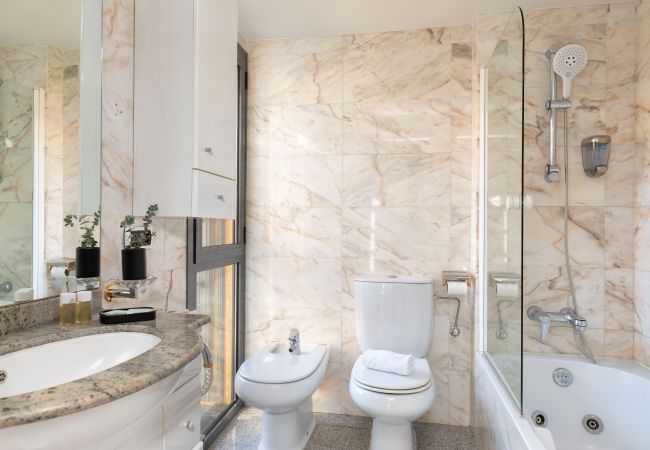 Apartamento en Gerona / Girona - Flateli Plaça Catalunya 10 Apartamento en Gerona / Girona - Flateli Plaça Catalunya 10