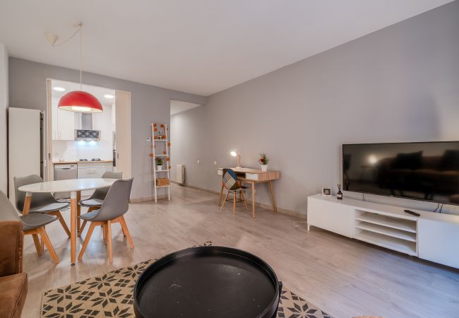 Apartamento en Gerona / Girona - Flateli. Jaume Pons Apartamento en Gerona / Girona - Flateli. Jaume Pons