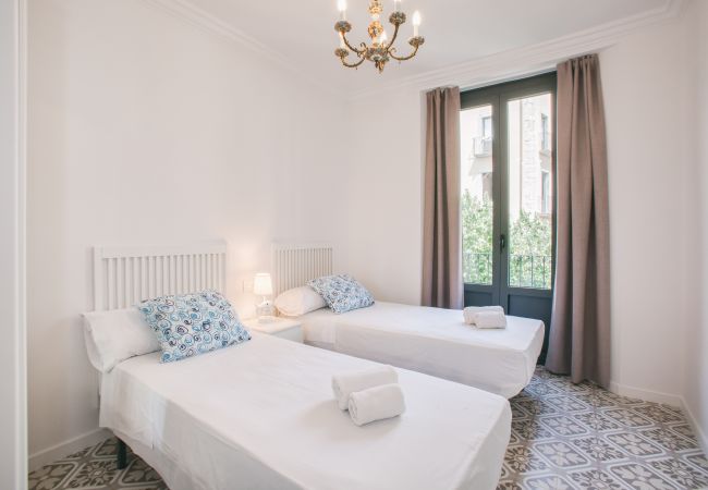 Apartament en Gerona/Girona - Flateli. Rambla 5 2-1 Apartament en Gerona/Girona - Flateli. Rambla 5 2-1