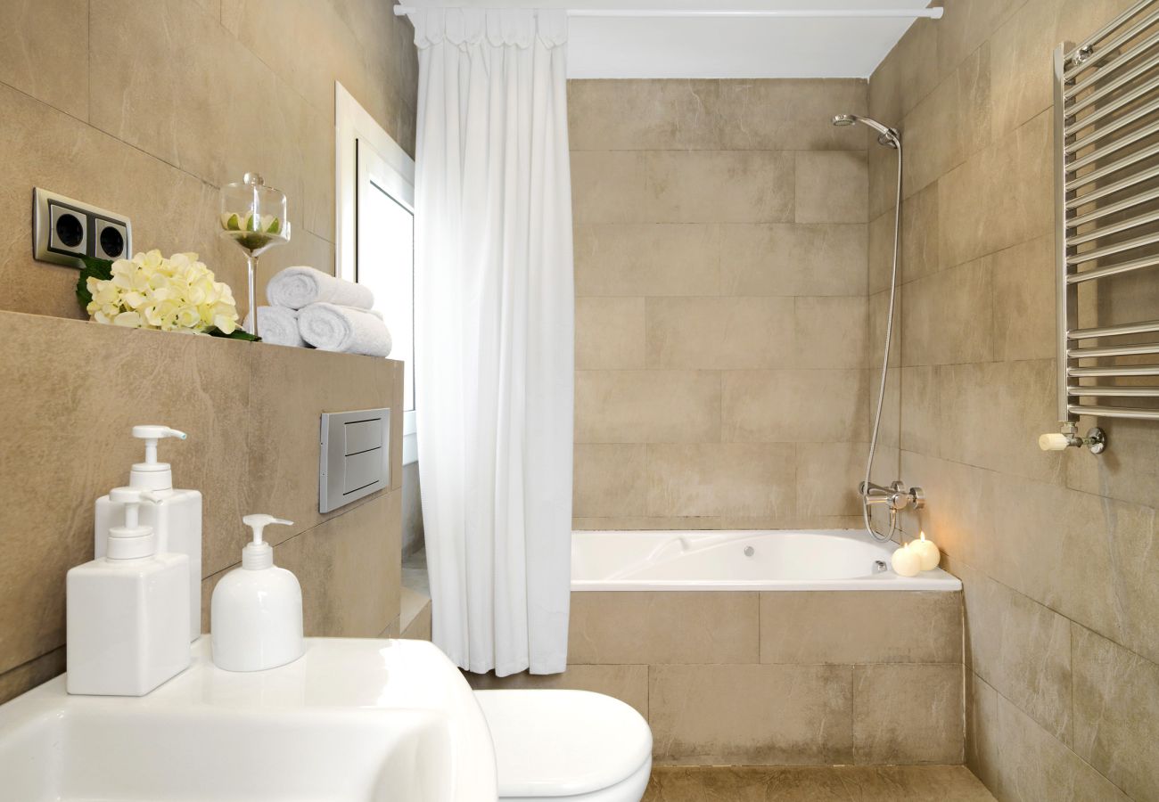 Apartament en Barcelona - Flateli: Pelayo 5 Apartament en Barcelona - Flateli: Pelayo 5