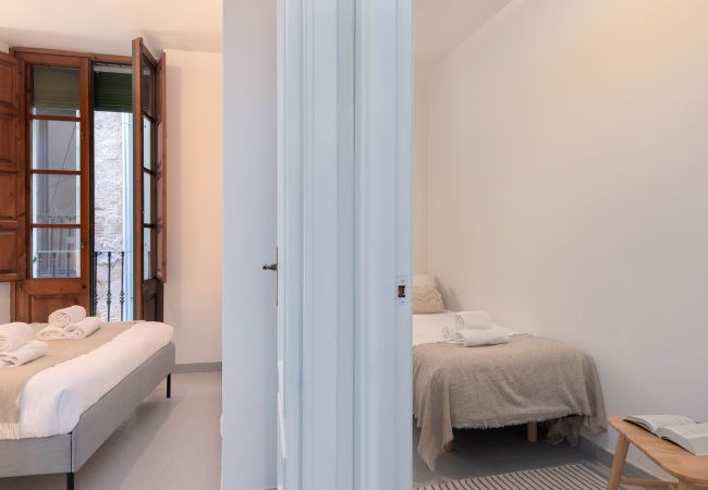 Apartment in Gerona/Girona - Flateli. Cort Reial 10 2 Apartment in Gerona/Girona - Flateli. Cort Reial 10 2