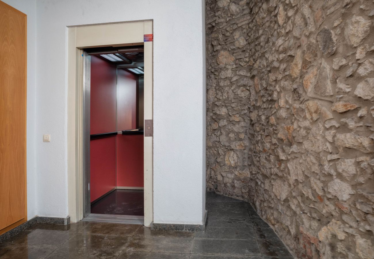 Apartment in Gerona/Girona - Flateli Hortes Apartment in Gerona/Girona - Flateli Hortes