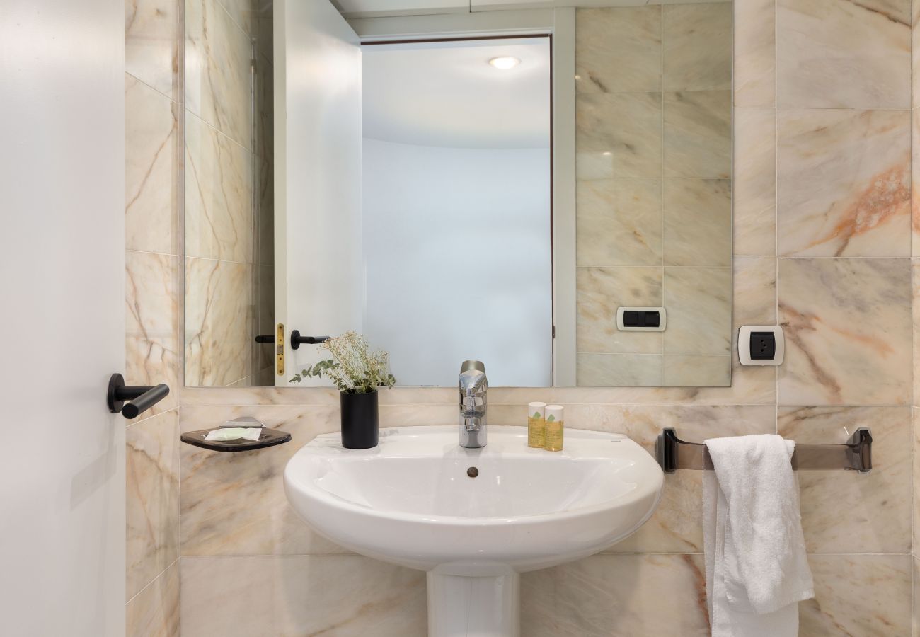 Appartement à Gerone/Girona - Flateli Plaça Catalunya 10 Appartement à Gerone/Girona - Flateli Plaça Catalunya 10