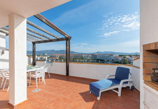 Villa a Empuriabrava - Flateli Empuriabrava Villa a Empuriabrava - Flateli Empuriabrava