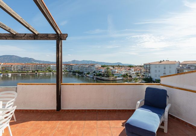 Villa a Empuriabrava - Flateli Empuriabrava Villa a Empuriabrava - Flateli Empuriabrava