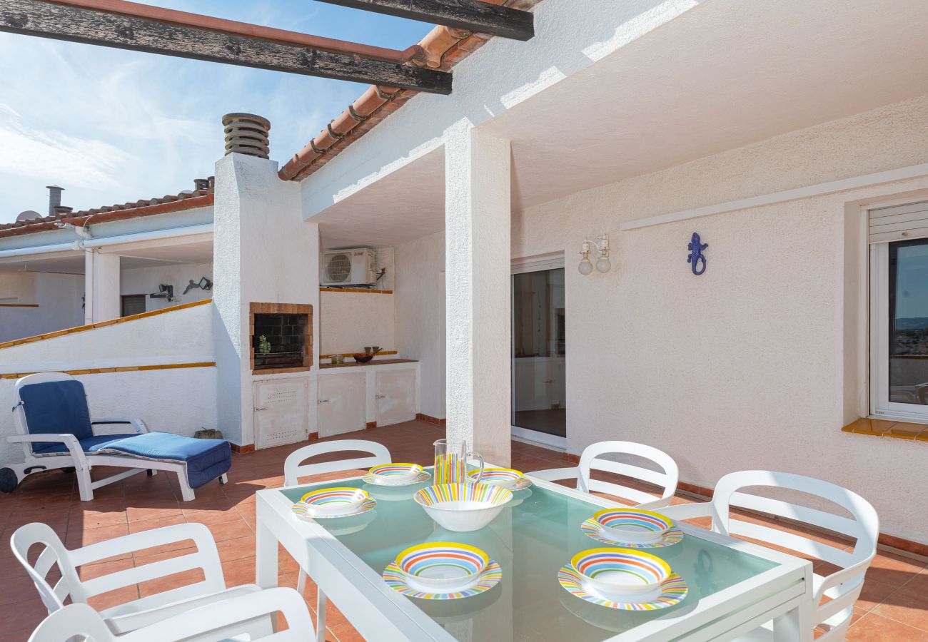 Villa a Empuriabrava - Flateli Empuriabrava Villa a Empuriabrava - Flateli Empuriabrava