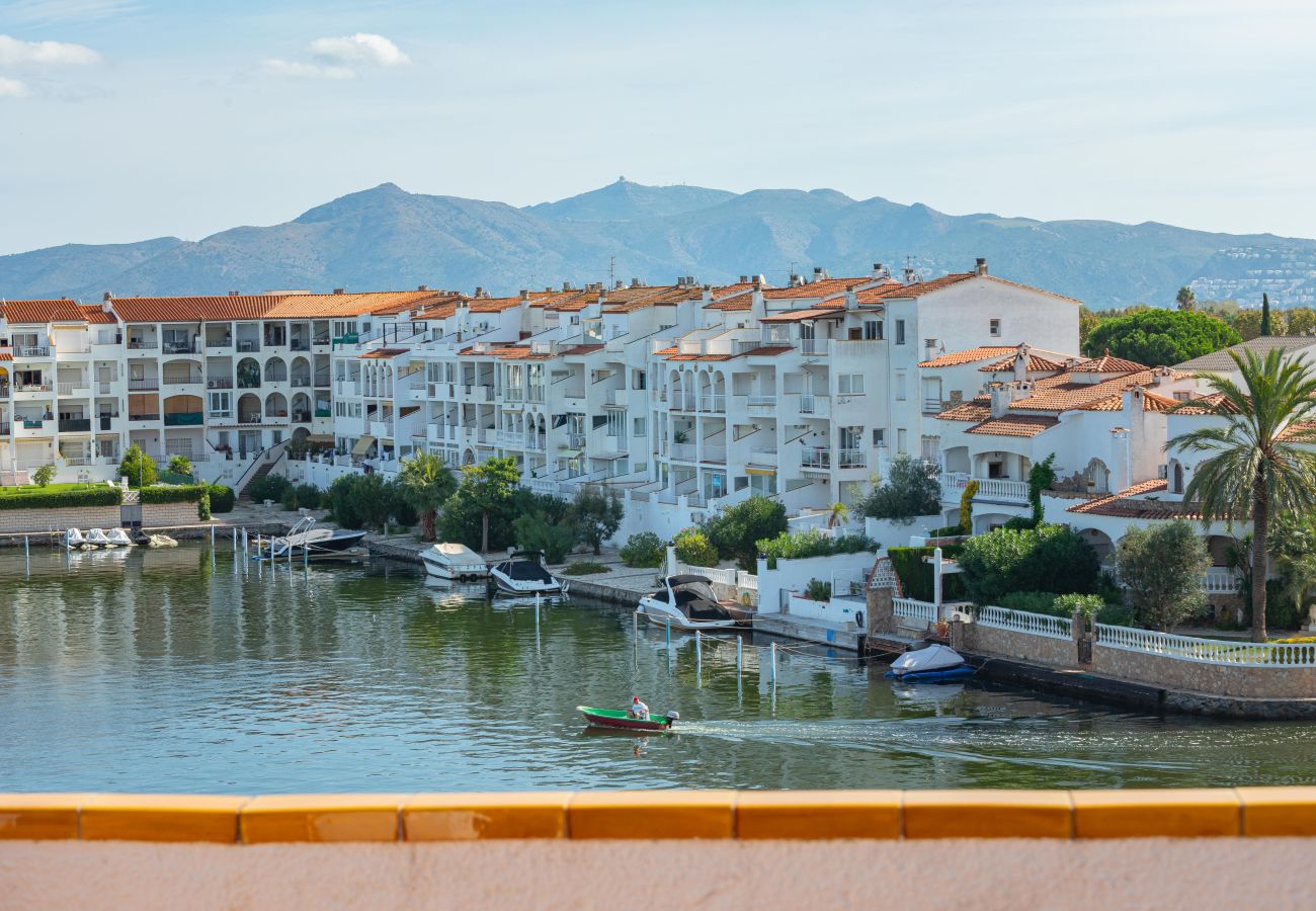 Villa a Empuriabrava - Flateli Empuriabrava Villa a Empuriabrava - Flateli Empuriabrava